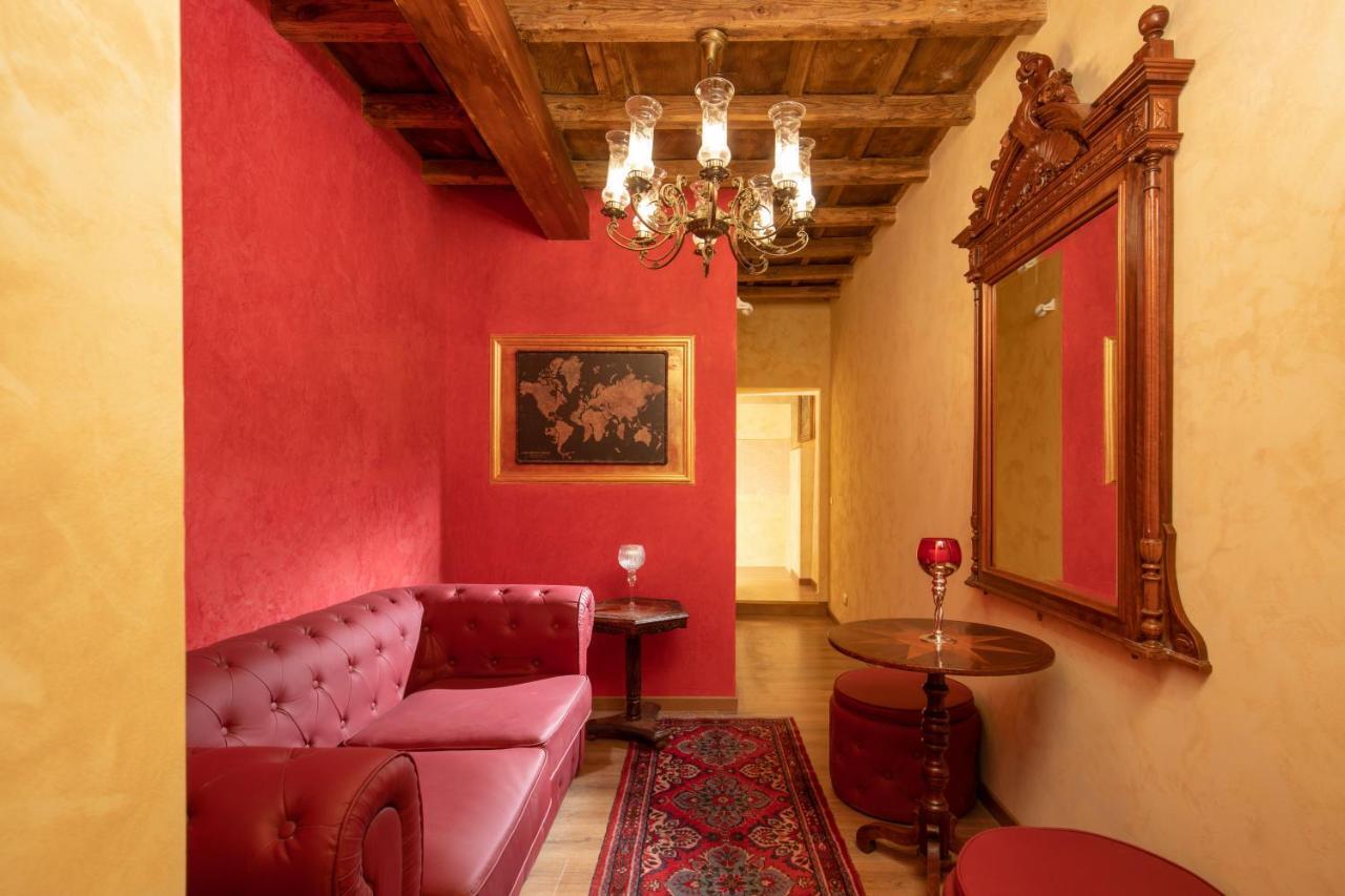 Отель Residenza Nobile Laurina Рим Экстерьер фото